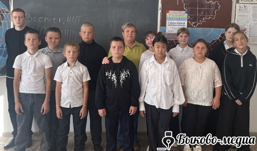 В Луговой Пролейке отметили День языков народов страны