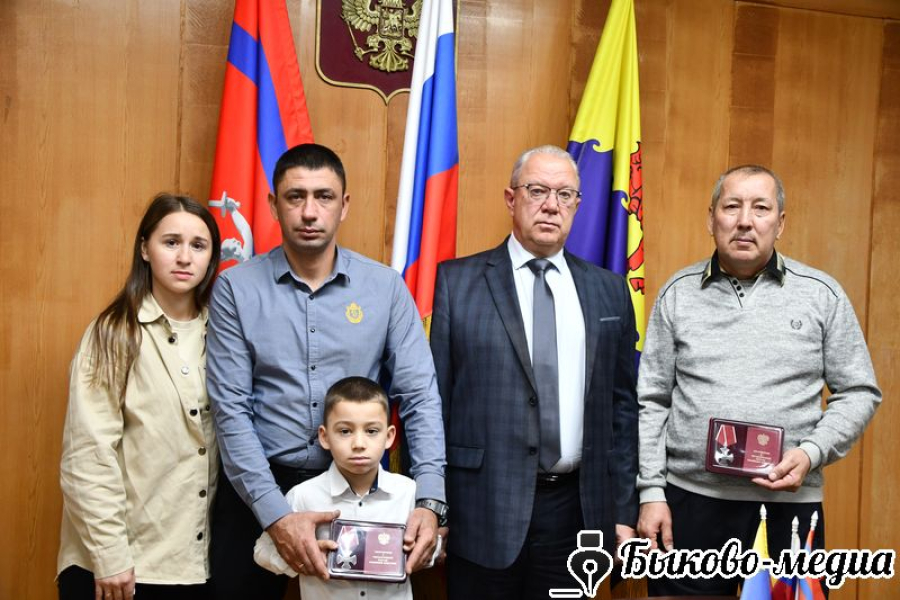 Ордена Мужества вручены семьям Минжанова Н.С. и Радюкова В.А.
