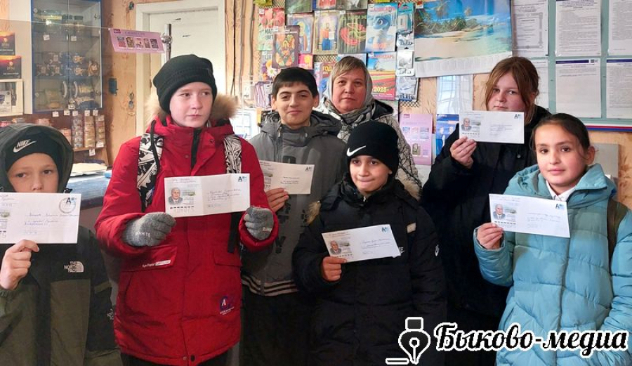 В Луговой Пролейке устроили "Сюрприз для мамы"