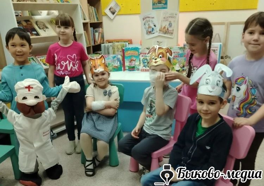 Воспитанники ДДТ побывали "В гостях у дедушки Корнея"