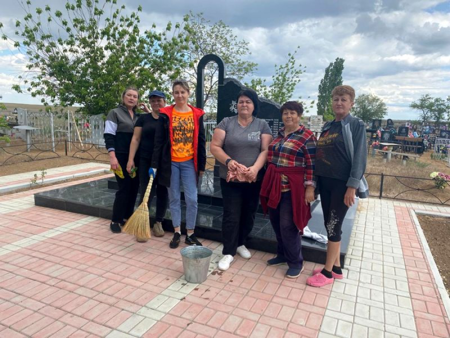 В Луговой Пролейке провели сразу два субботника