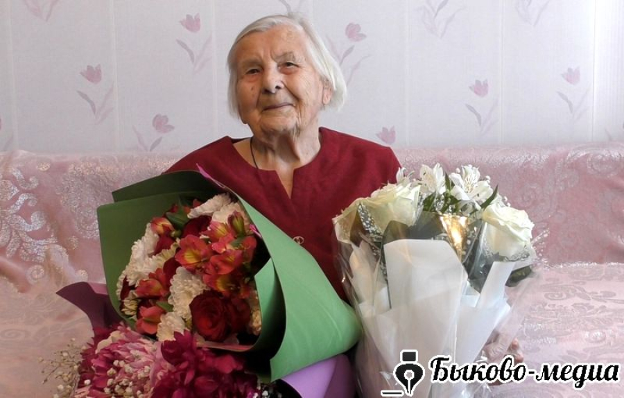 Ветерана войны Нину Павловну Малуеву поздравили с 103- летием
