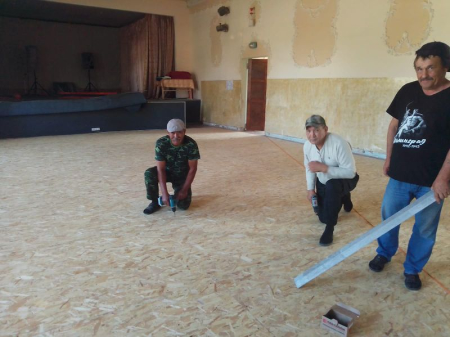 В Красносельце  идет ремонт ДК