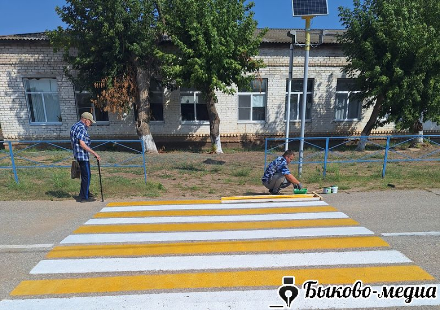 В Зеленом обновили разметку на переходах