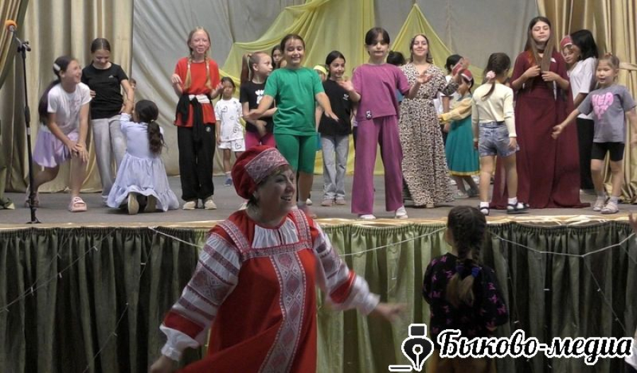 В Приморске провели День народных танцев