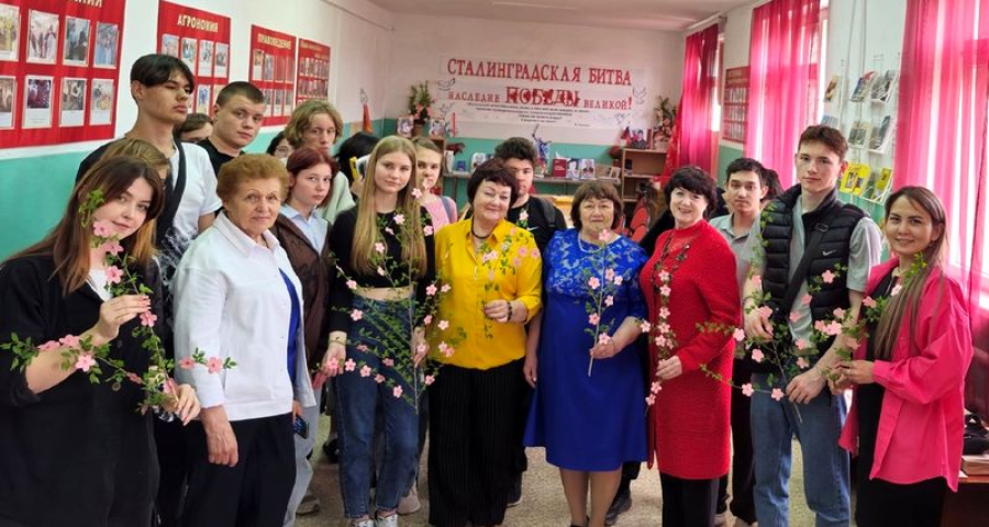 В техникуме говорили о Первомае