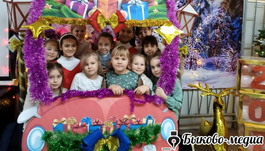 В Доме творчества прошли "Зимние забавы"