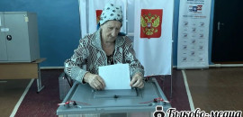 89-летняя Нина Михайловна Ожигова проголосовала на участке в Кислово