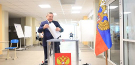Губернатор Андрей Бочаров принял участие в голосовании на выборах депутатов Государственной Думы РФ