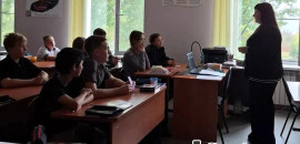 В Быковской школе № 3 поговорили с семиклассниками о границах и ответственности