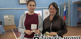 Второй день голосования в Кисловском поселении: от первого голоса юной избирательницы до примера многодетной мамы